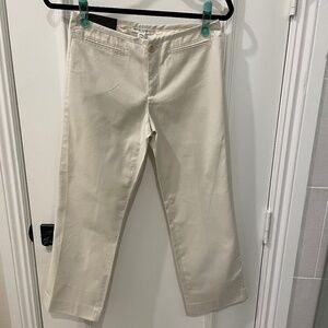 NWT Banana Republic Martin Fit Ladies Stretch Capris; Ivory; Size 2